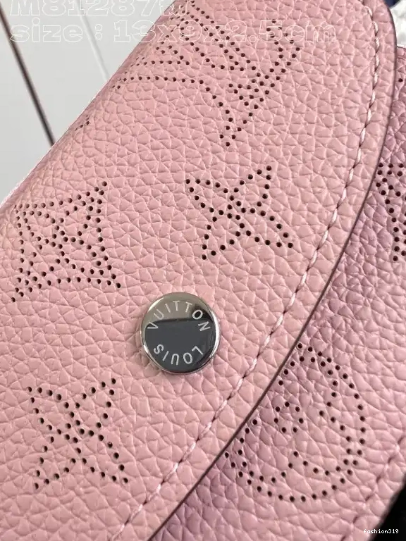 RECTO LOUIS VERSO HOLDER VUITTON CARD 0424